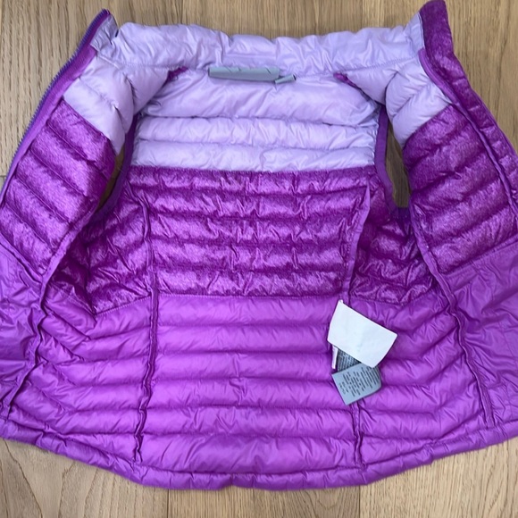 Puffer vest, purple free country brand size 4/5 kids - Picture 2 of 6
